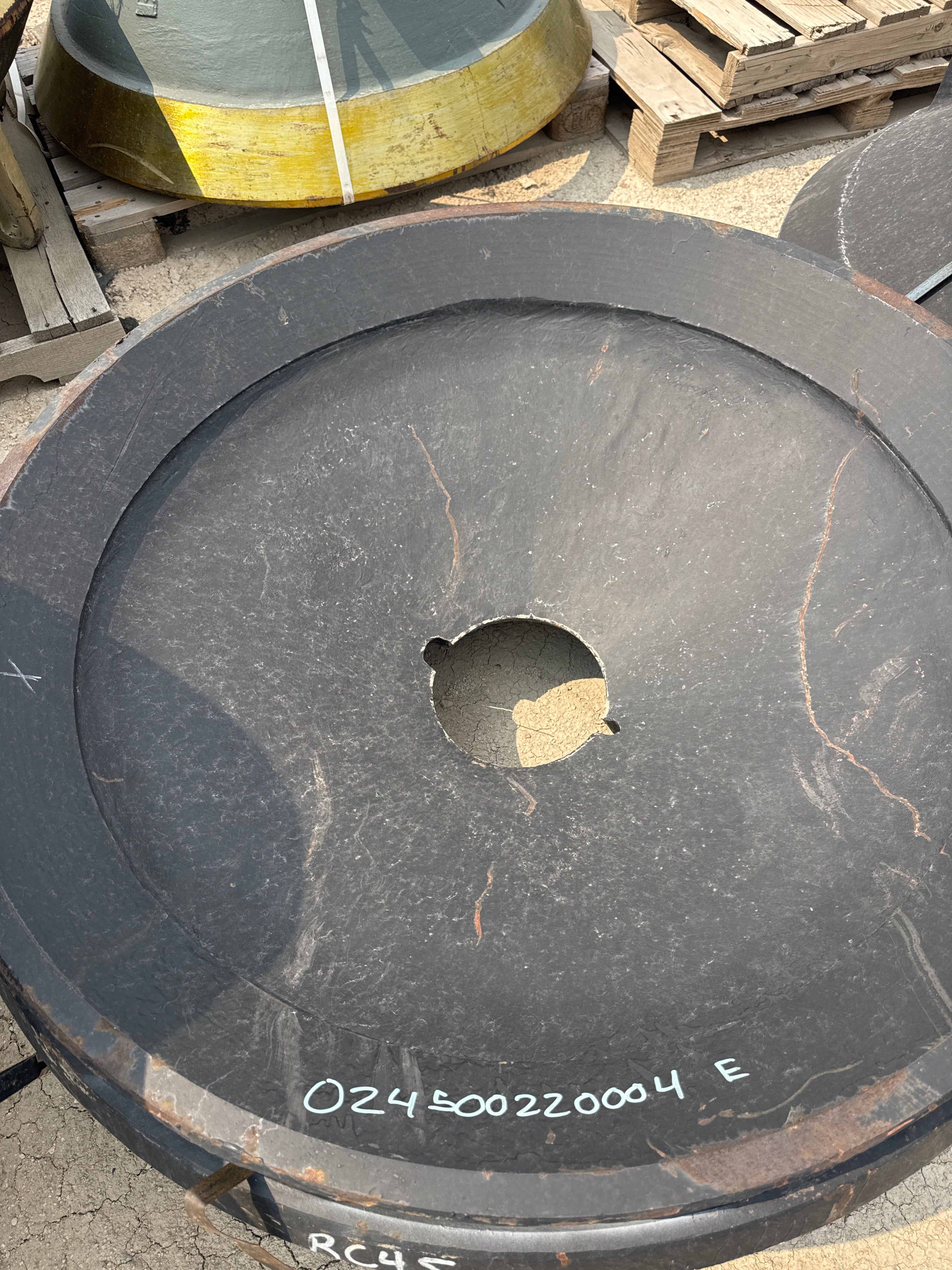 Cedarapids RC45 Cone Crusher Mantle 024500220004