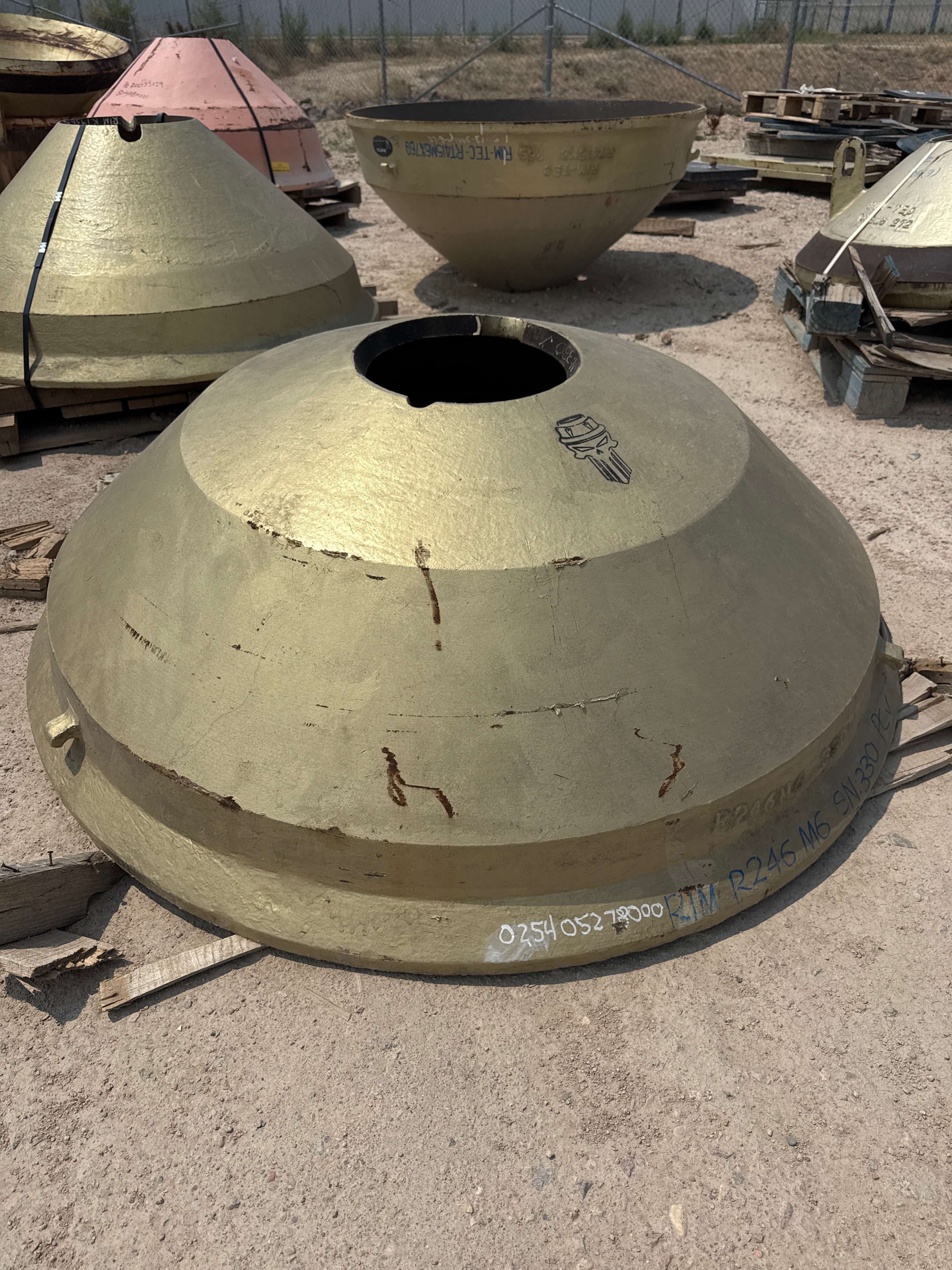 Cedarapids RC54 Cone Crusher Fine Mantle 025405278000-M6