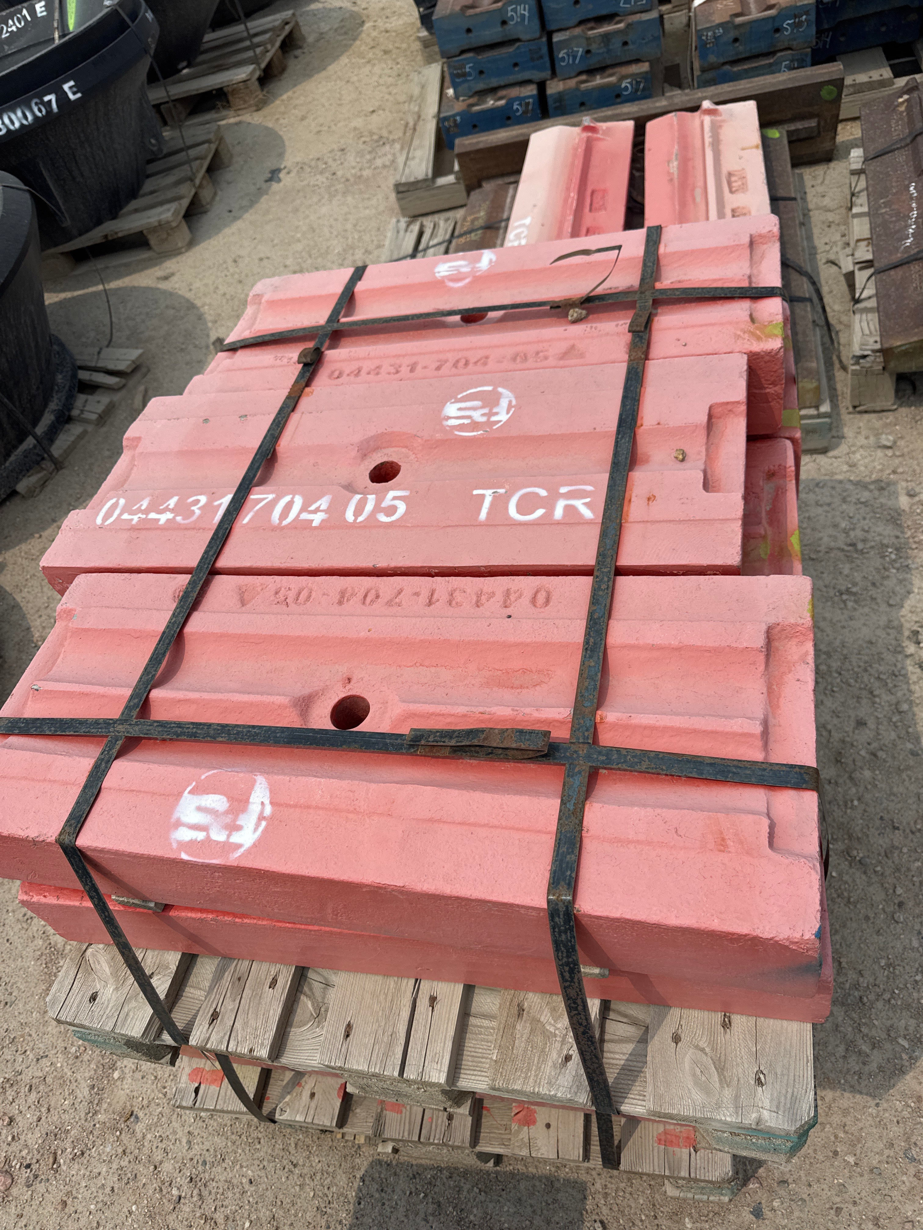 Cedarapids 5064 HSI Blow Bar 0443170405TCR-QC