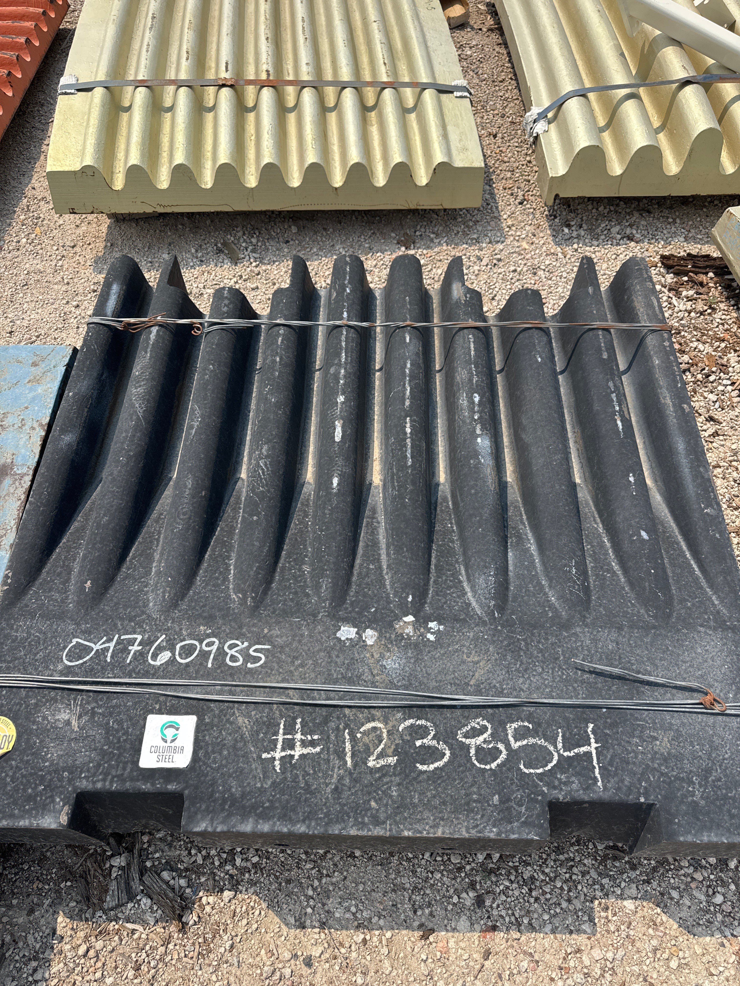 Baxter 5042 Jaw Crusher Station Assembly 2-Piece 04760985