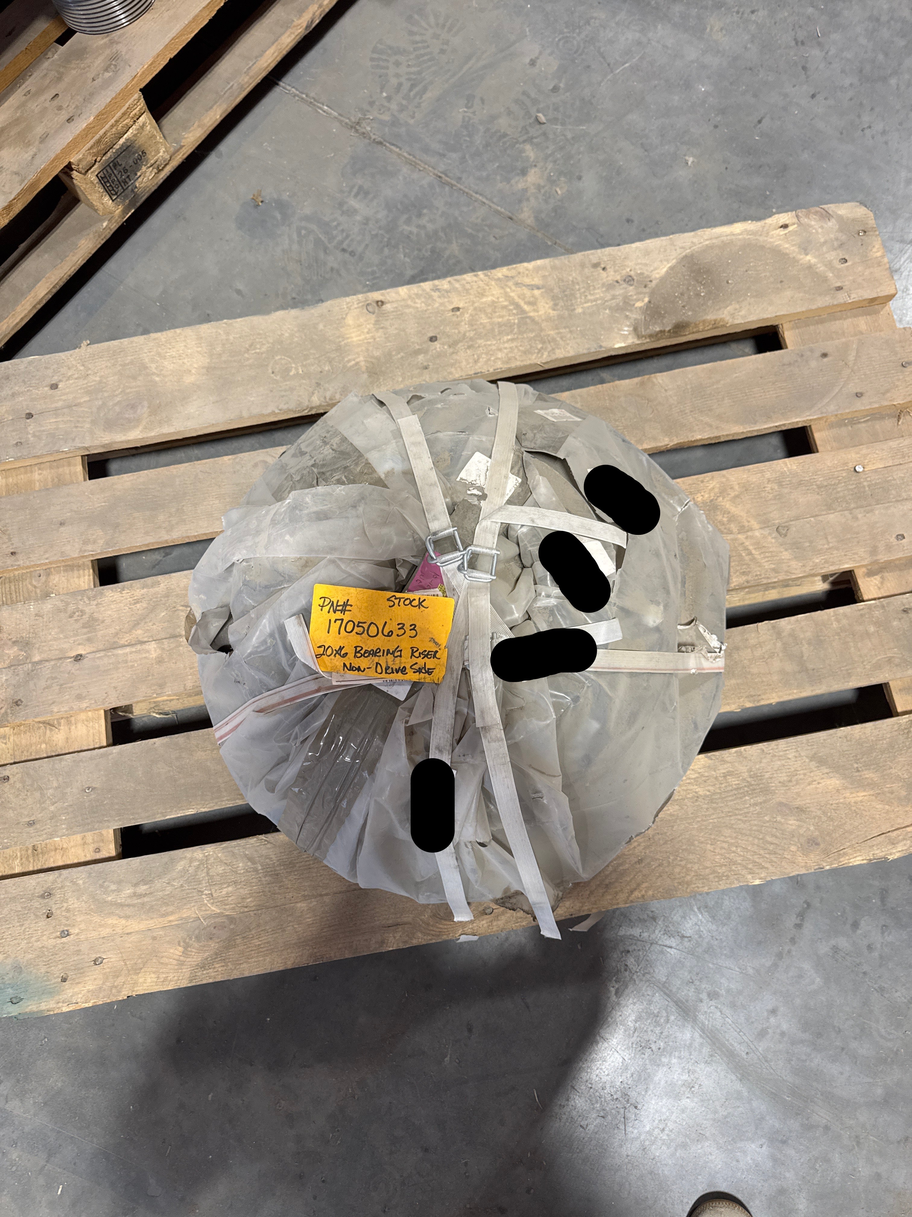 Powerscreen Chieftain 20x6 Screenbox Bearing Assembly 17050633