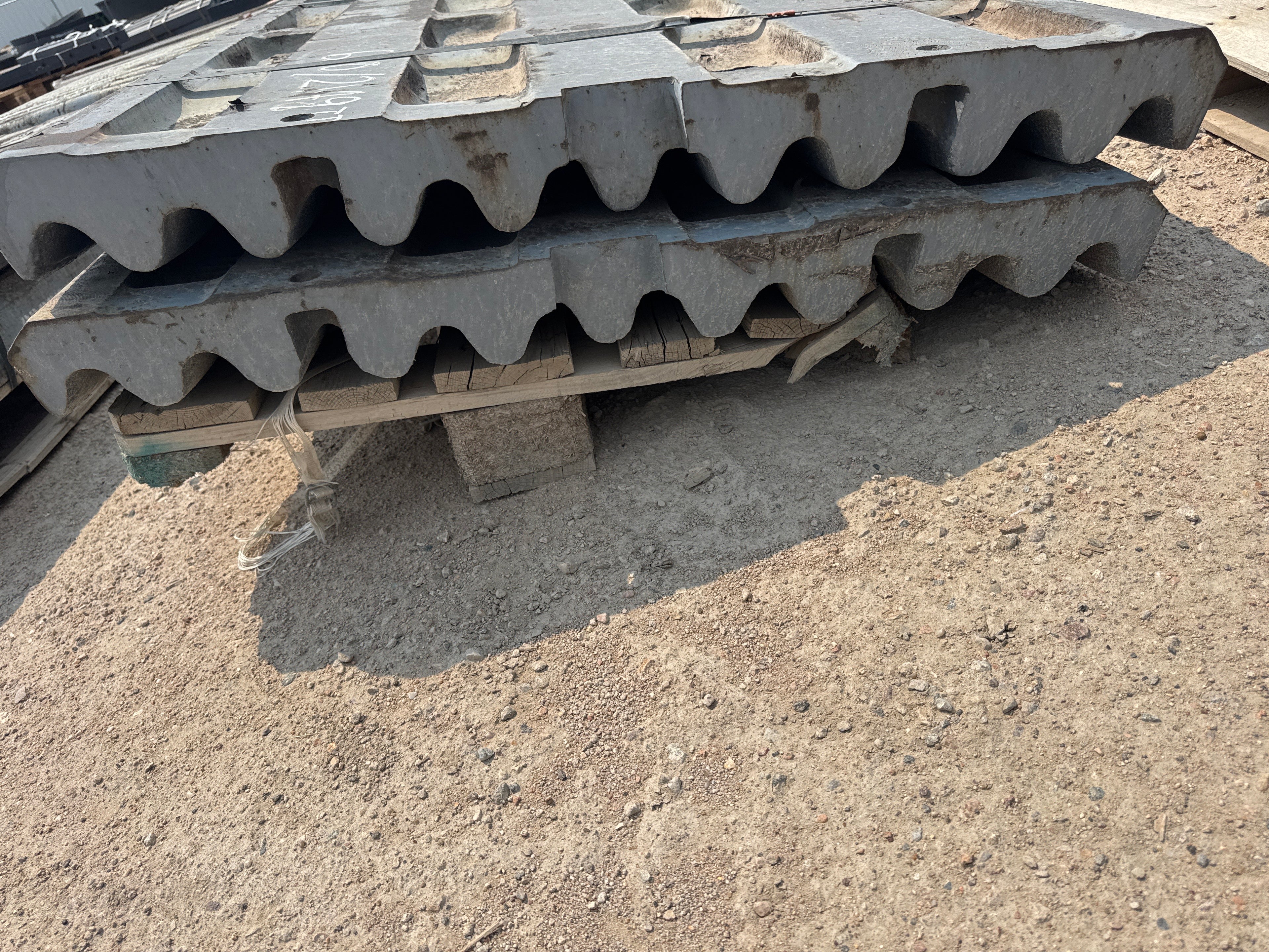 Powerscreen XA400 / Pegson 2644 Movable Jaw Stock 600/2149TT