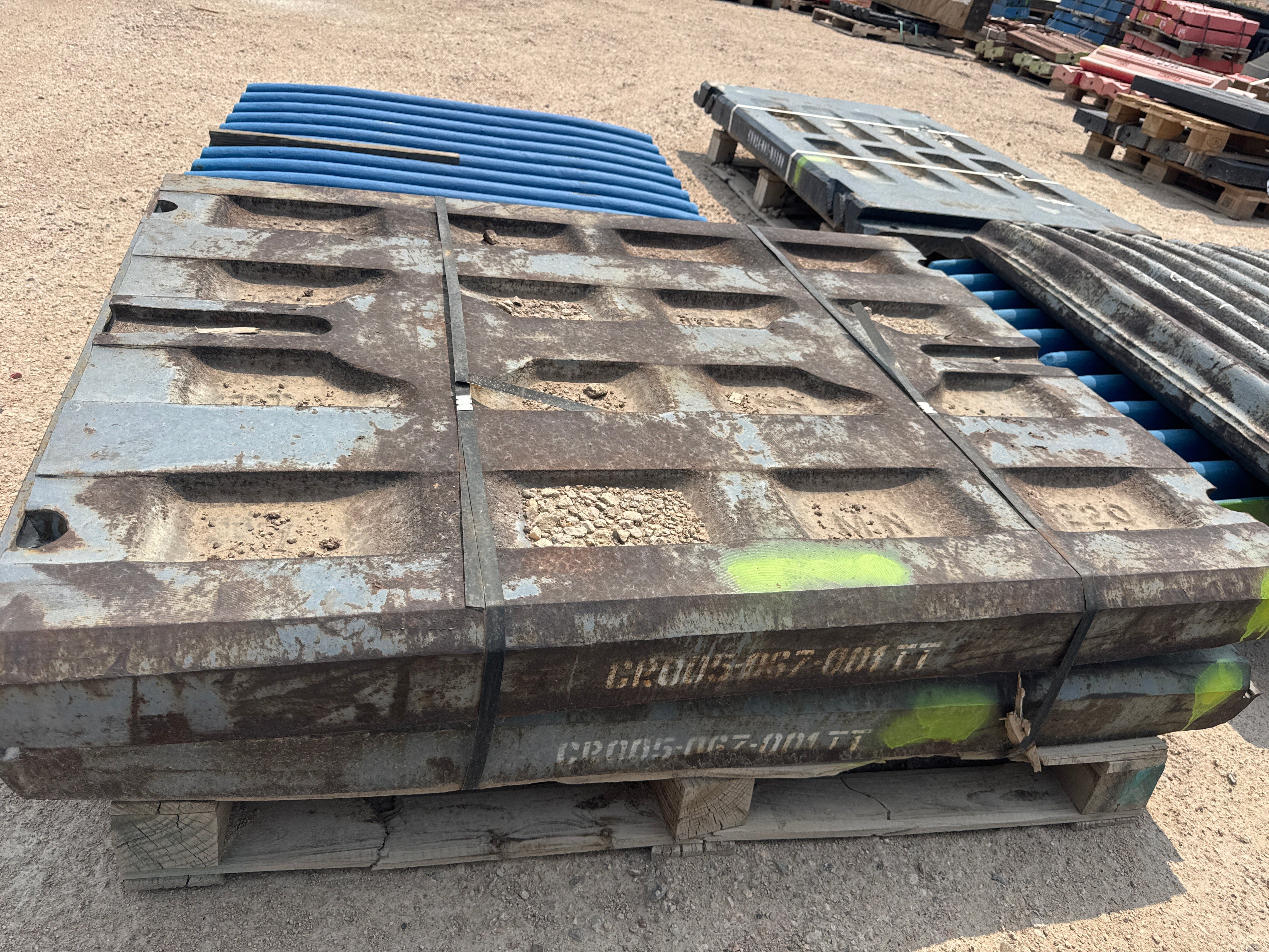 Powerscreen PT400 Moving Jaw Stock CR005-067-001TT