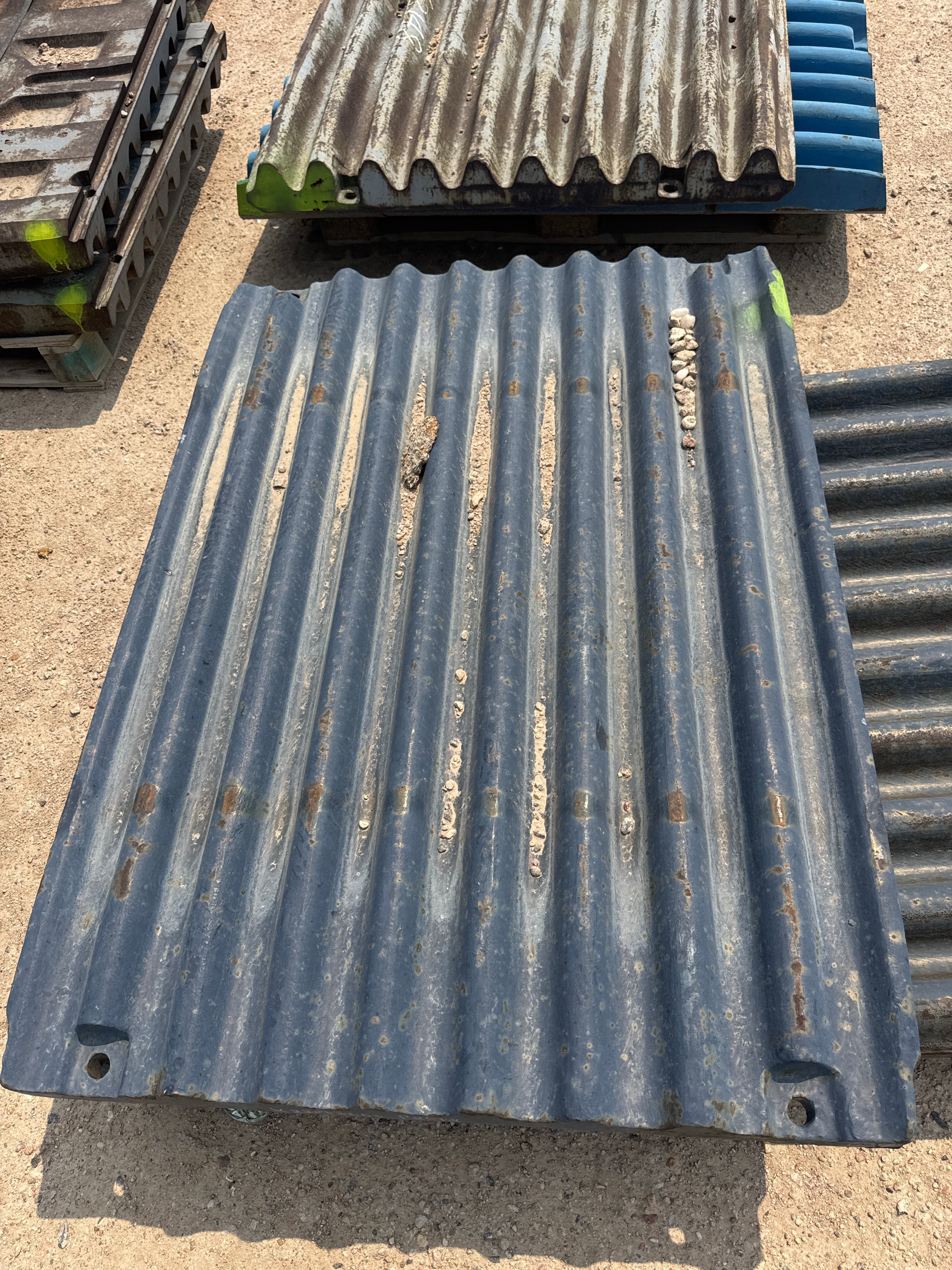 Powerscreen PT300 PT330 Movable Jaw Stock CW017-001-MN220