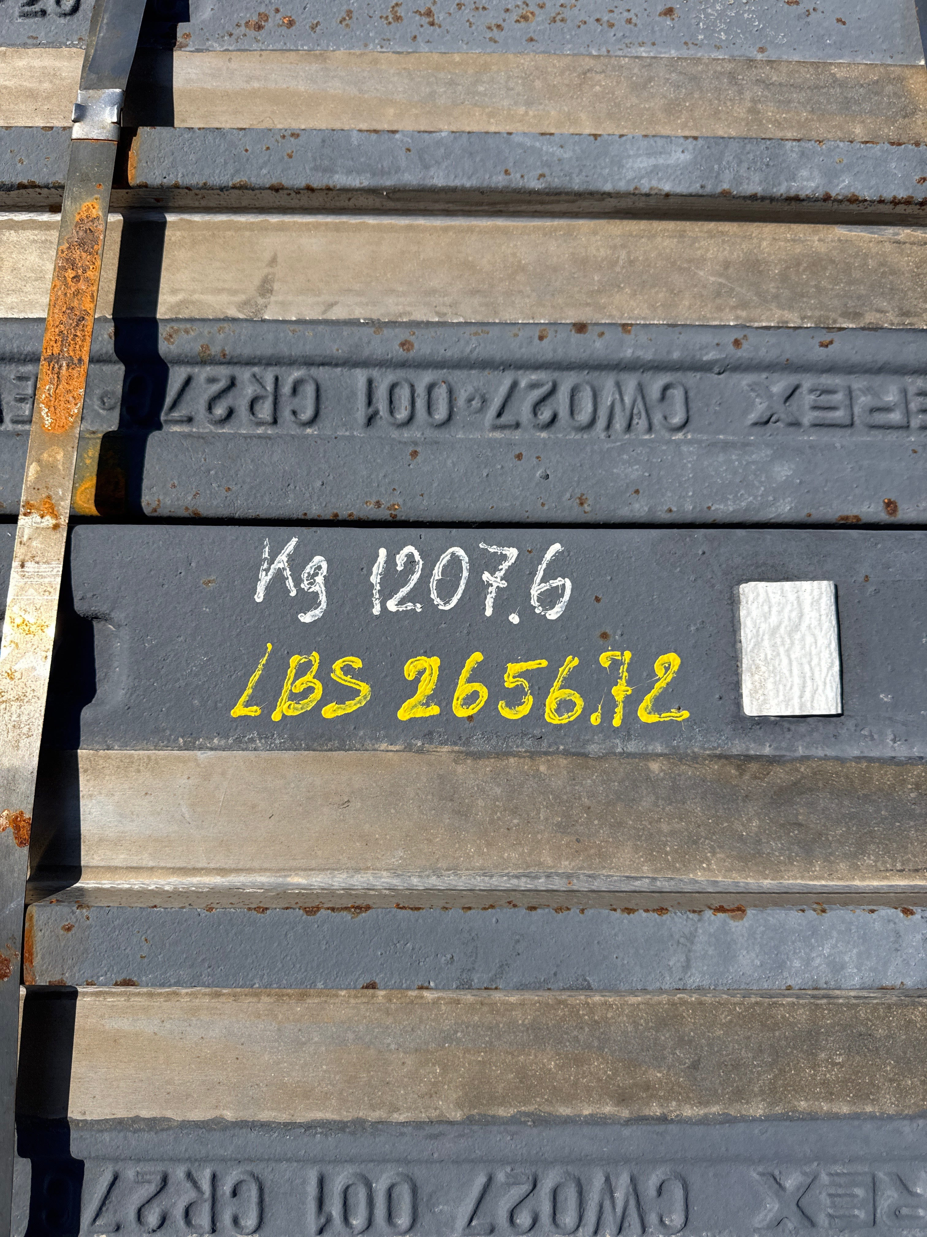 Impact Crusher Ceramic Blow Bar CW027-001-CR27C