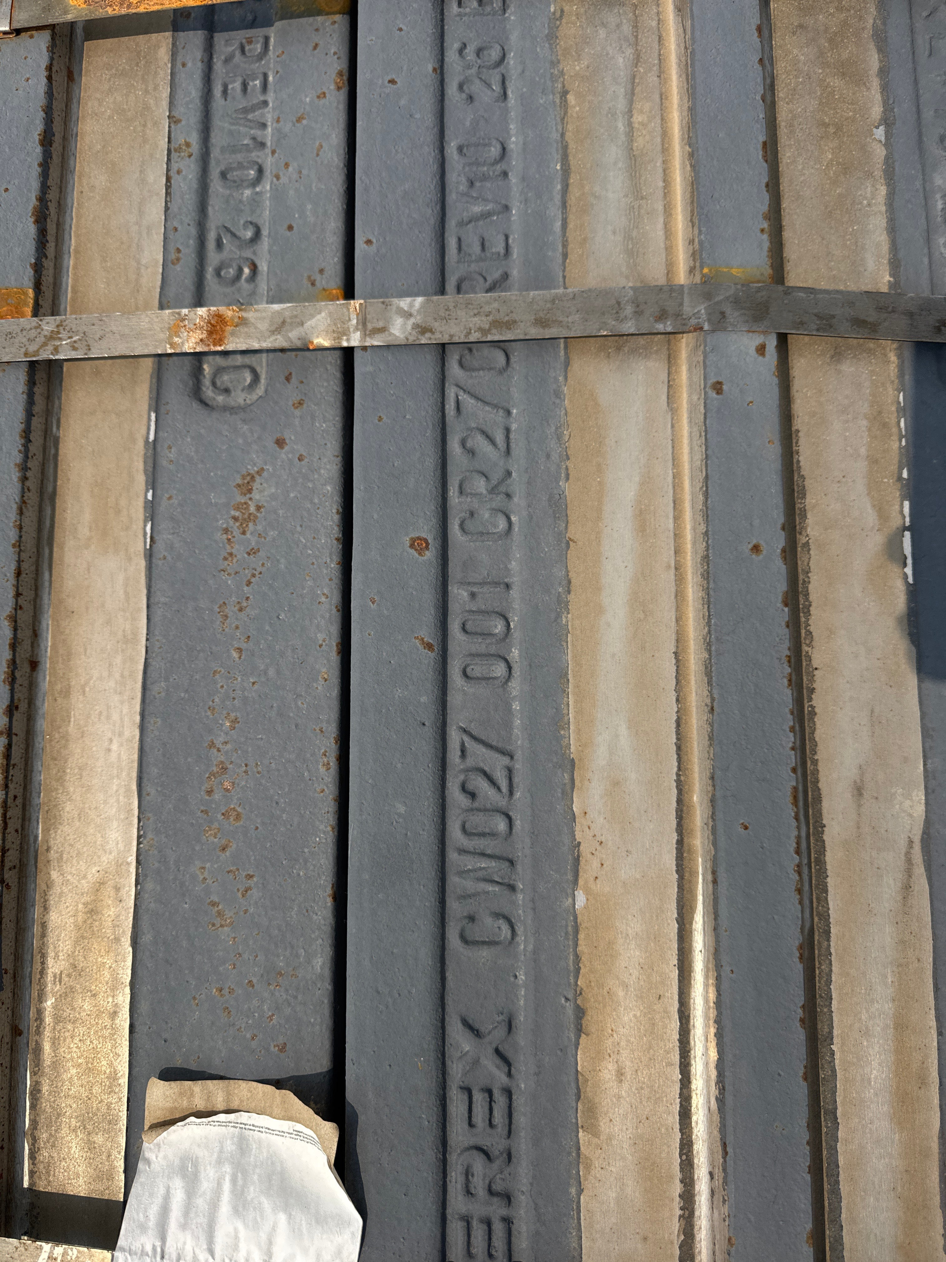 Impact Crusher Ceramic Blow Bar CW027-001-CR27C